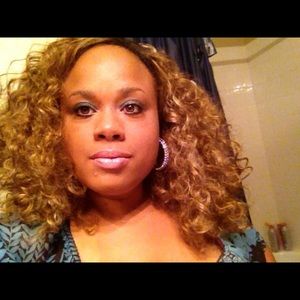 Meet your Posher, Jamilah